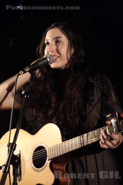 MARISSA NADLER - 2007-04-24 - PARIS - La Maroquinerie - 